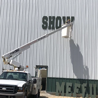 Dimensional Metal Sign Lettering for Umbarger Show Feeds in Franklin IN 
